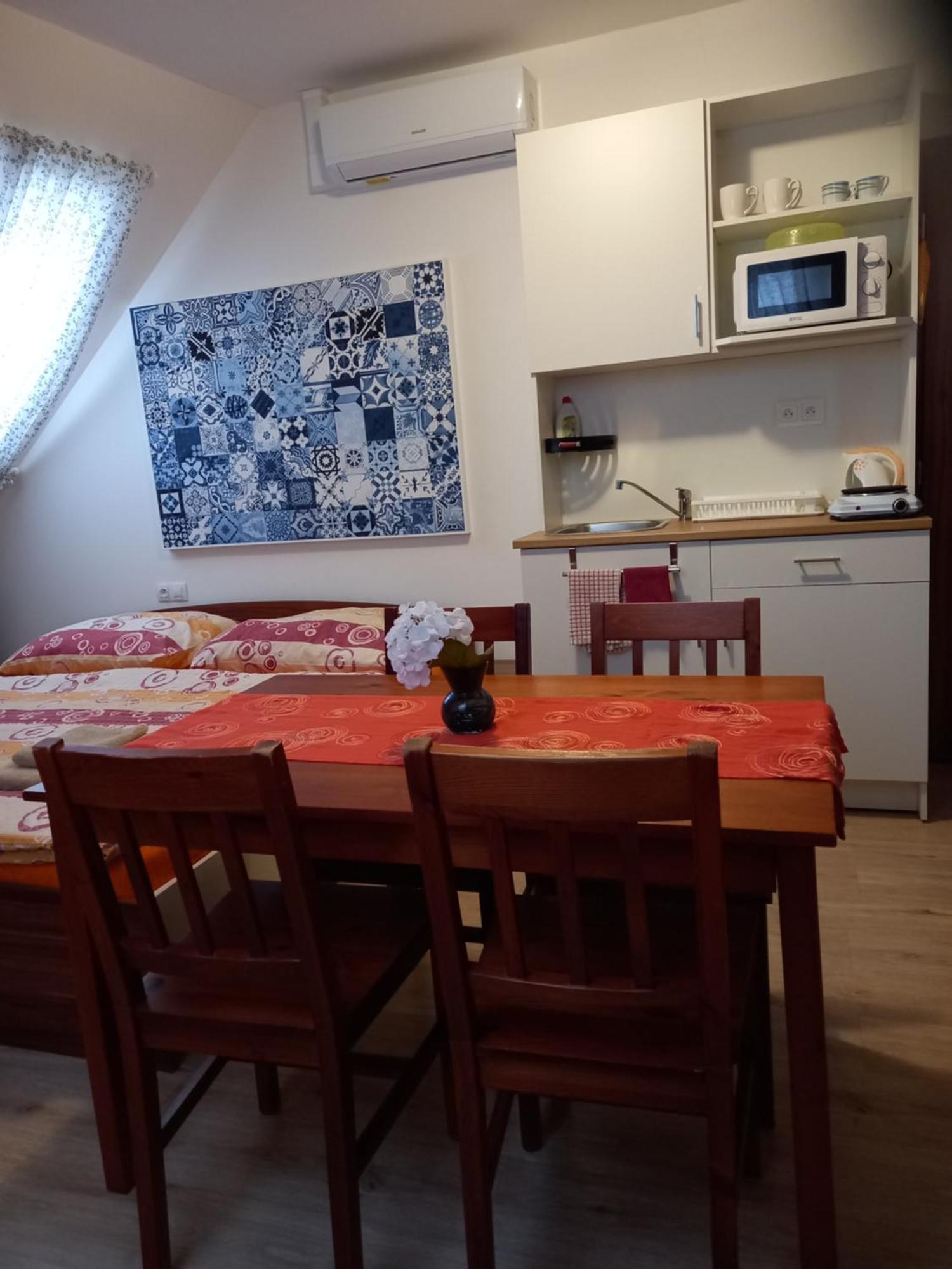 Alegria Homestay *